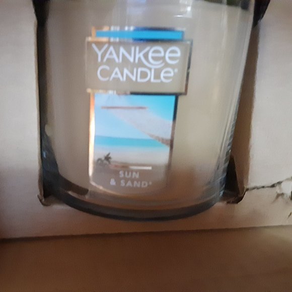 🔥YANKEE CANDLE THREE 4.3 OZ CANDLES - Picture 3 of 6